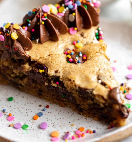 attachment-https://honeycastle.co.in/wp-content/uploads/2025/04/gluten-free-cookie-cake-6-458x493.jpg