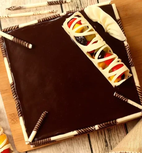 attachment-https://honeycastle.co.in/wp-content/uploads/2025/04/sq-couverture-chocolate-square-cake-cake819mang-B_0-458x493.webp