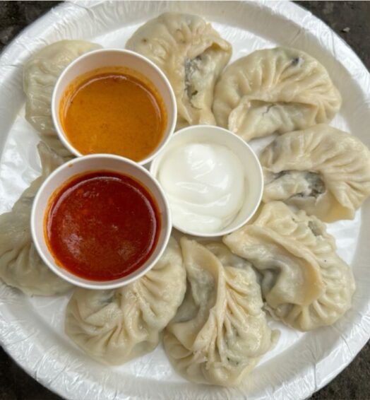 Paneer Steamed Momos (8 Pcs)
